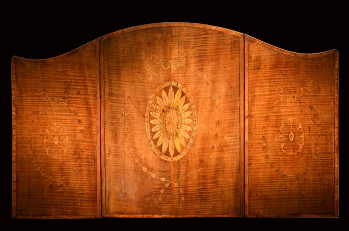 A George III Period Fiddleback Sycamore and Marquetry Dressing Table   In the Manner of Mayhew and Ince   | MasterArt